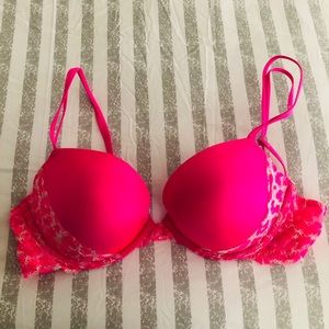 Victoria’s Secret bra